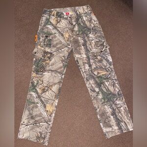 She outdoors brand camouflage women pants, size large
